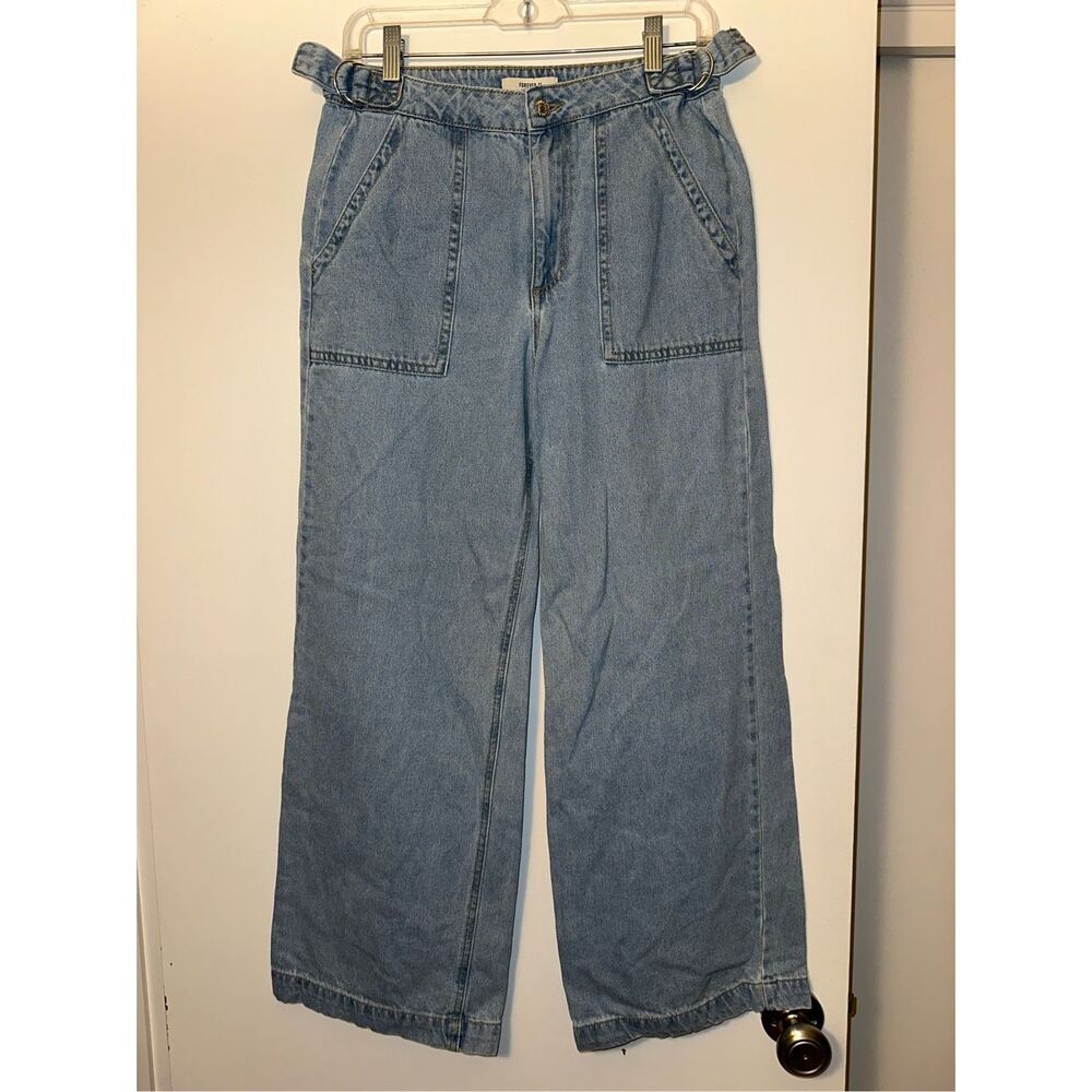 Forever 21 Womens Size 27 Jeans Wide Leg High Rise Pockets Light Blue Denim EUC
